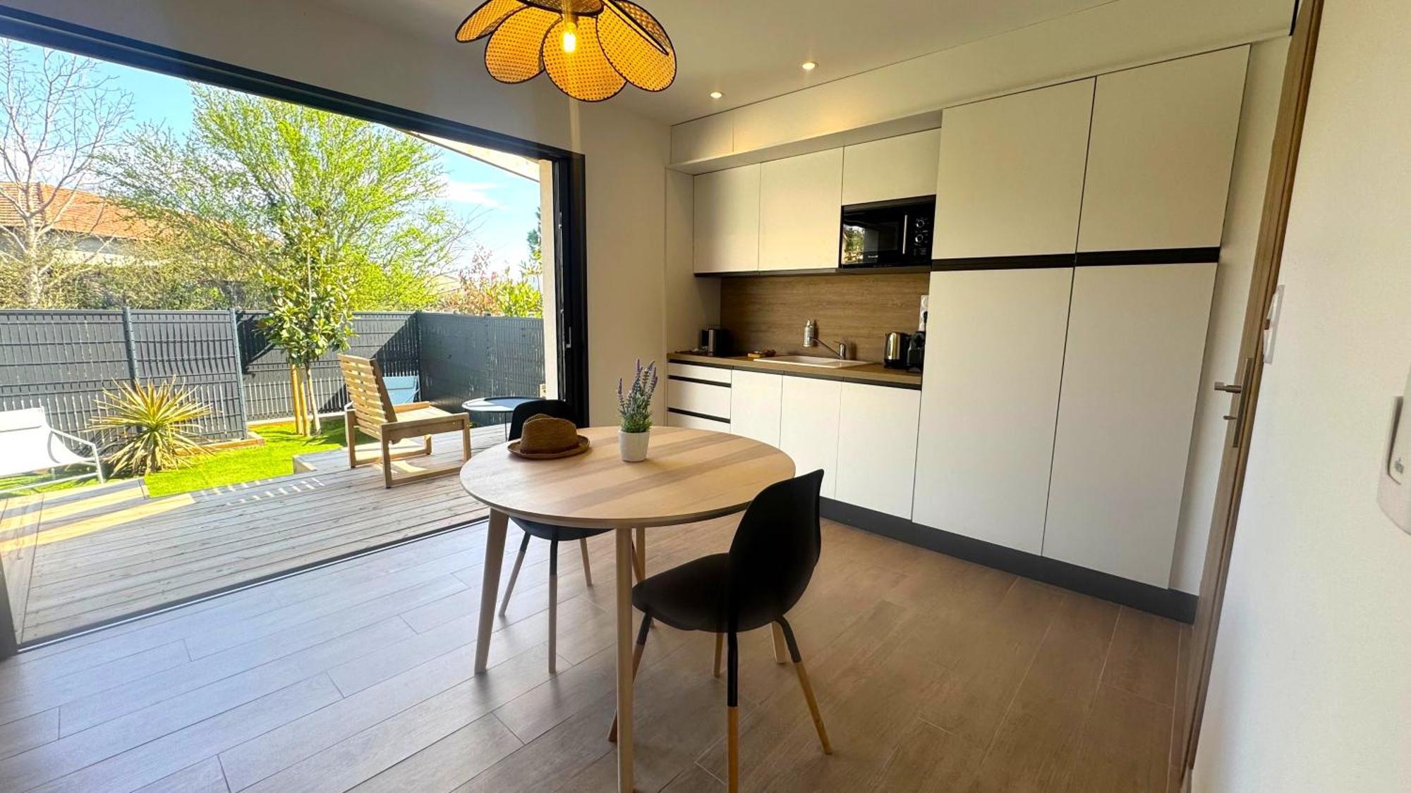Daya Lodge. Villa L'Isle-sur-la-Sorgue