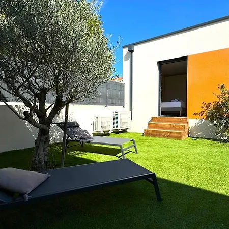 Daya Lodge. L'Isle-sur-la-Sorgue Exterior photo
