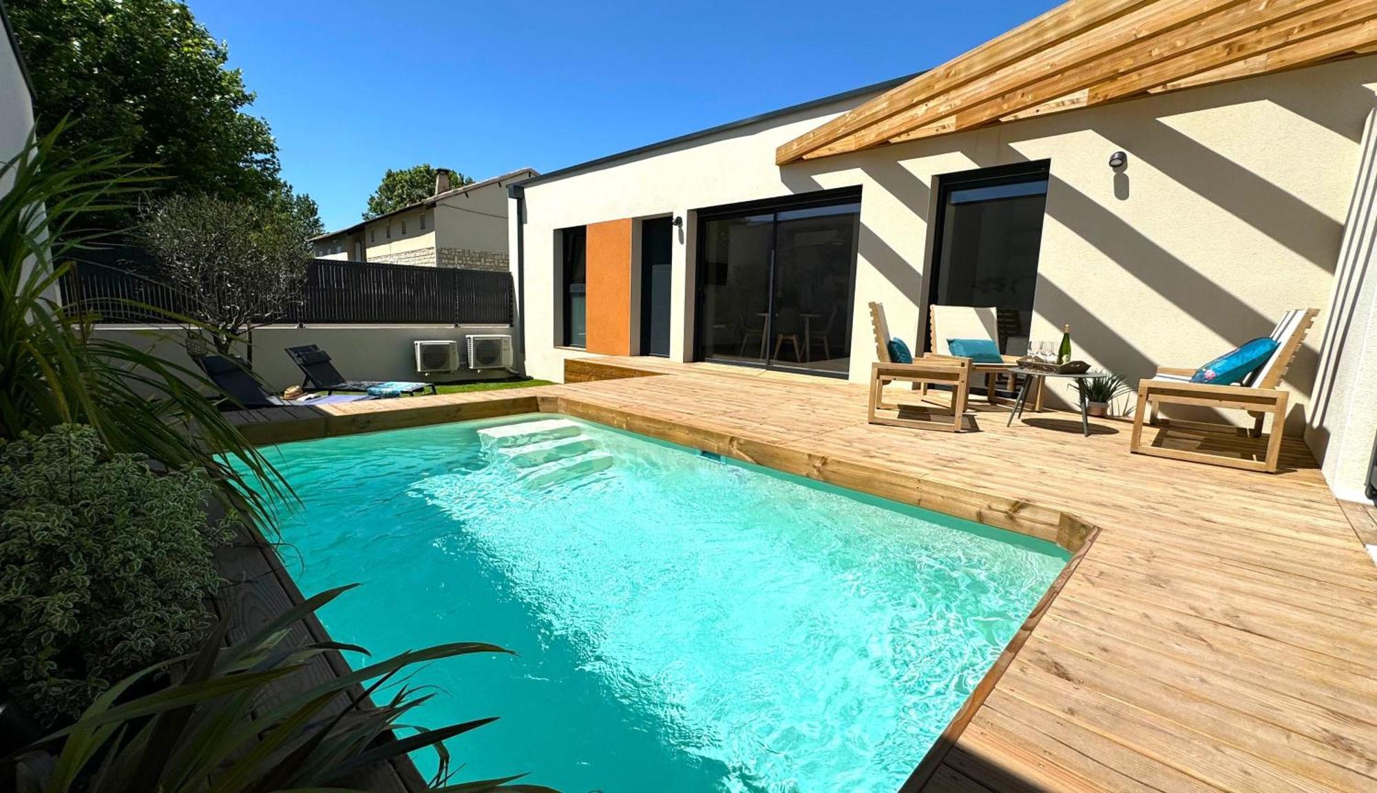 Villa Daya Lodge. L'Isle-sur-la-Sorgue
