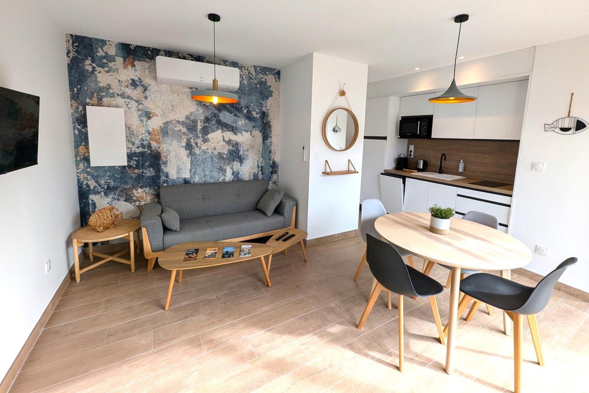 Daya Lodge. L'Isle-sur-la-Sorgue