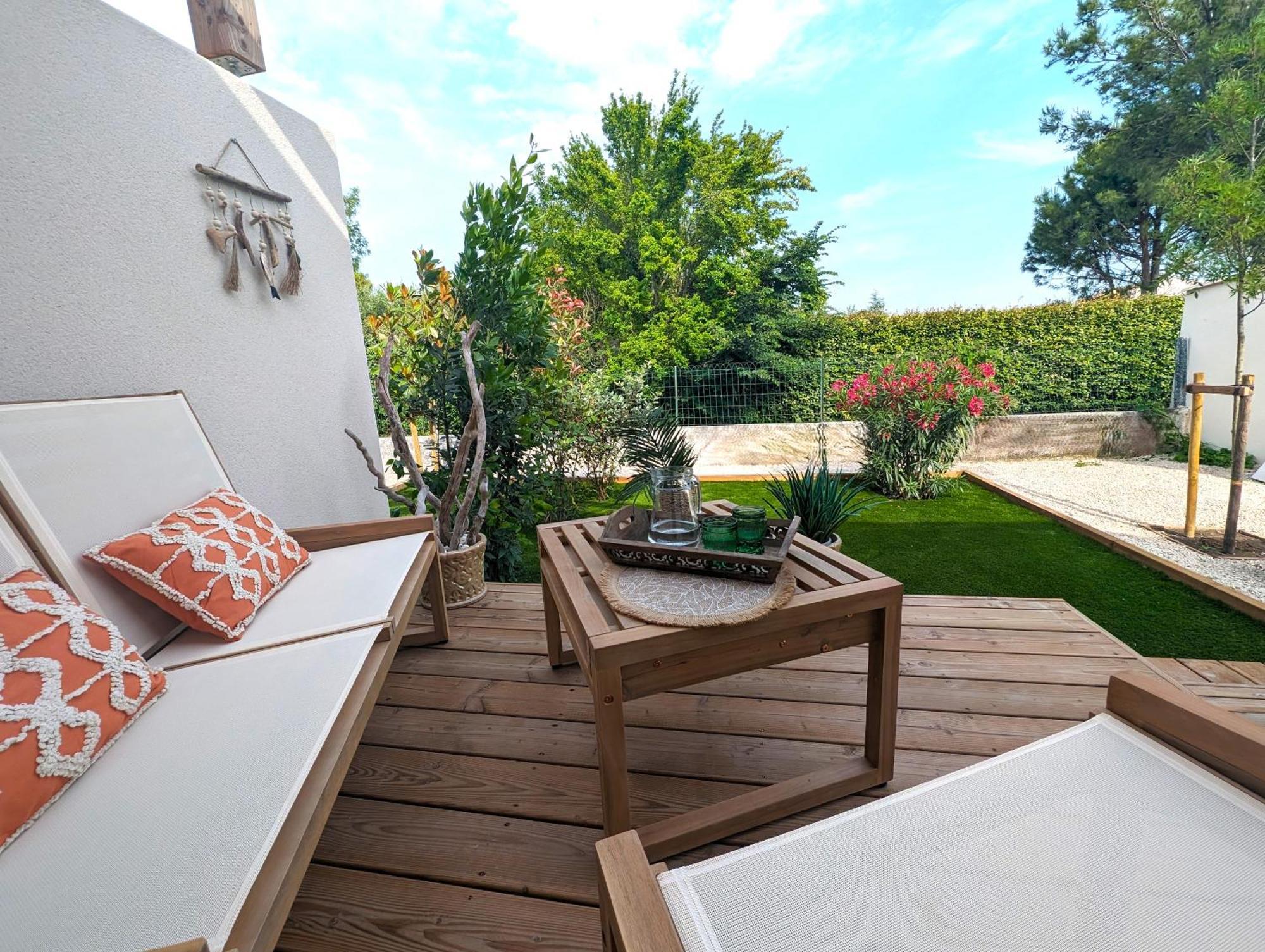 Daya Lodge. * L'Isle-sur-la-Sorgue
